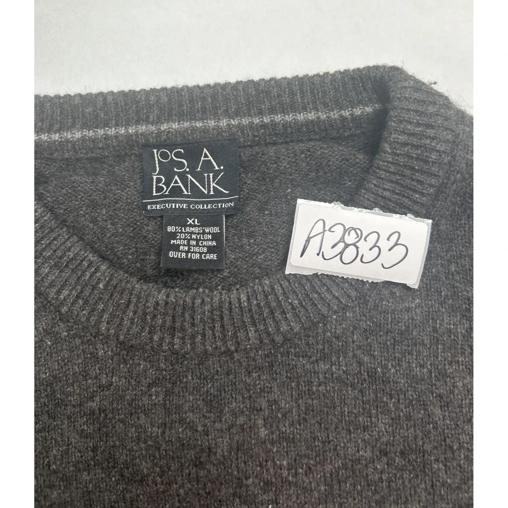 Jos A Bank sweater Men's size XL gray pullover